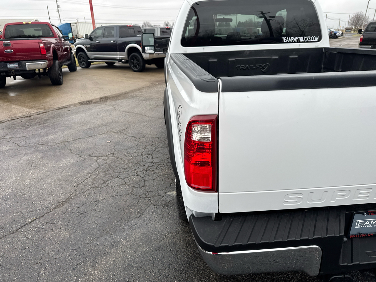 Ford Super Duty F-250 SRW 4WD SuperCab 142" XLT 2012