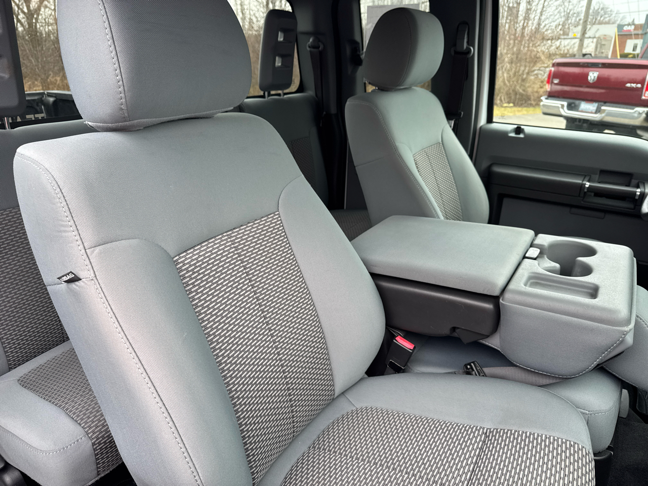 Ford Super Duty F-250 SRW 4WD SuperCab 142" XLT 2012