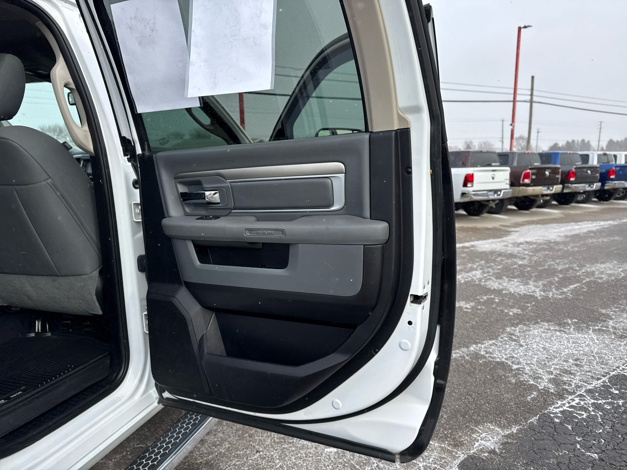 RAM 2500 4WD Crew Cab 149" SLT 2016