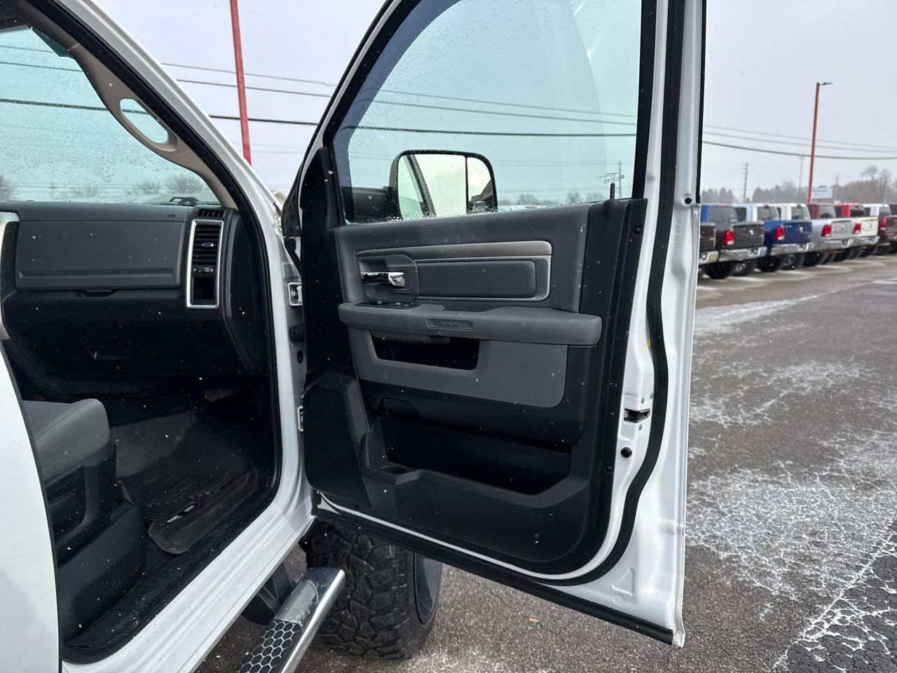 RAM 2500 4WD Crew Cab 149" SLT 2016