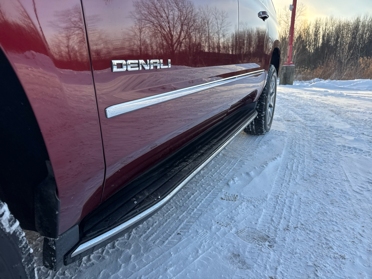 GMC Yukon XL 4WD 4dr Denali 2020