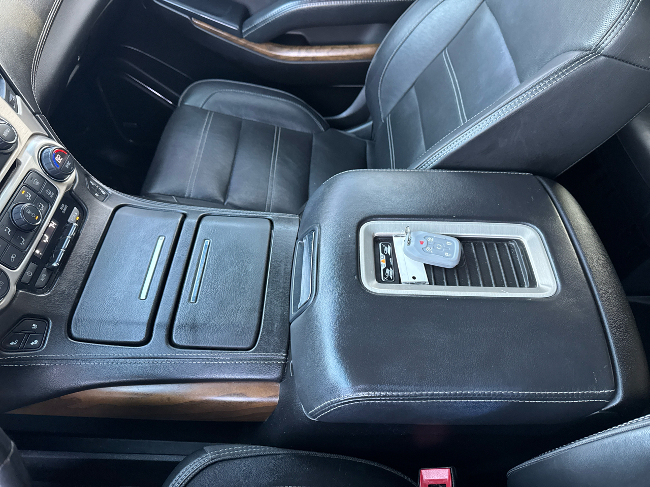 GMC Yukon XL 4WD 4dr Denali 2020