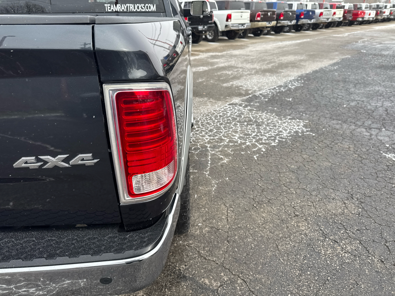 RAM 2500 4WD Crew Cab 149" Laramie 2014