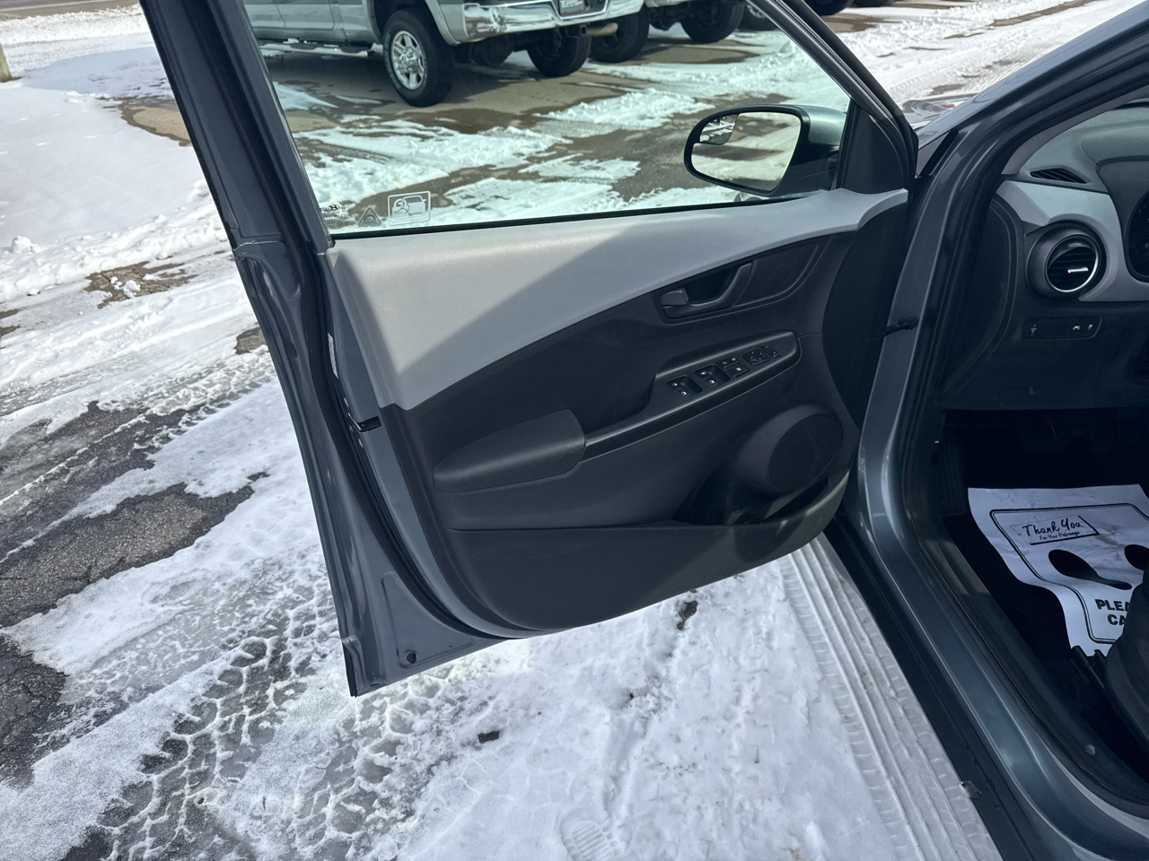 Hyundai Kona SE Auto FWD 2021