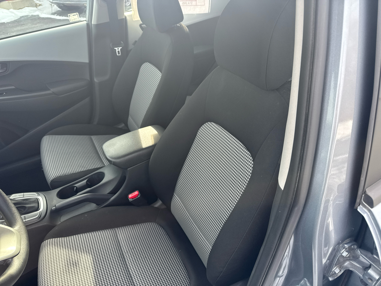 Hyundai Kona SE Auto FWD 2021