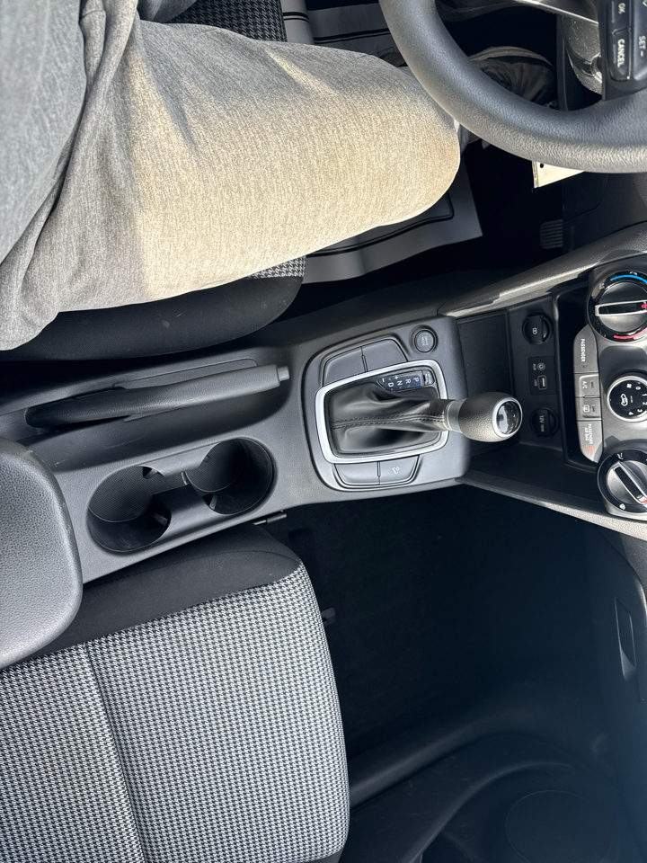 Hyundai Kona SE Auto FWD 2021