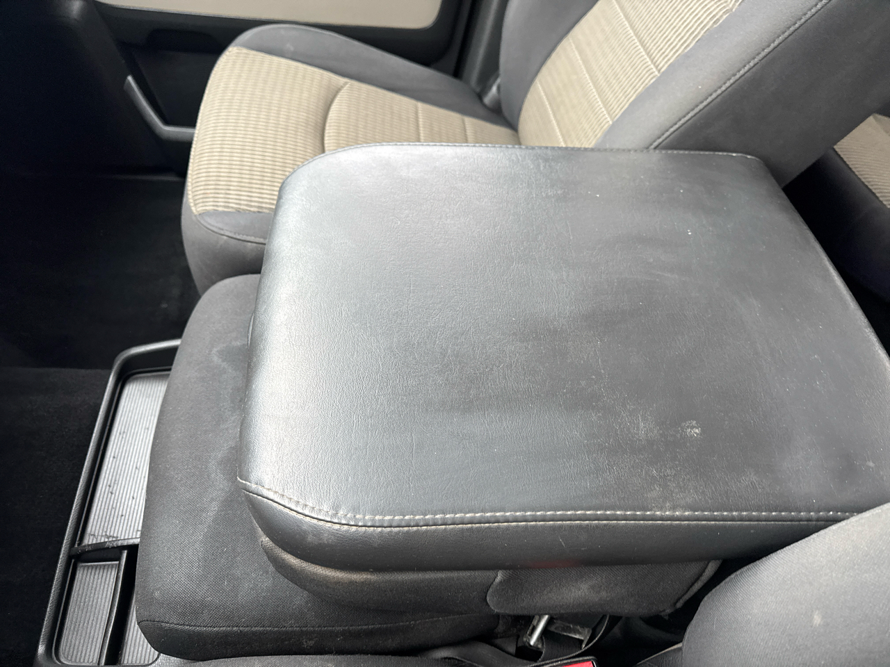 RAM 2500 4WD Crew Cab 149" SLT 2012