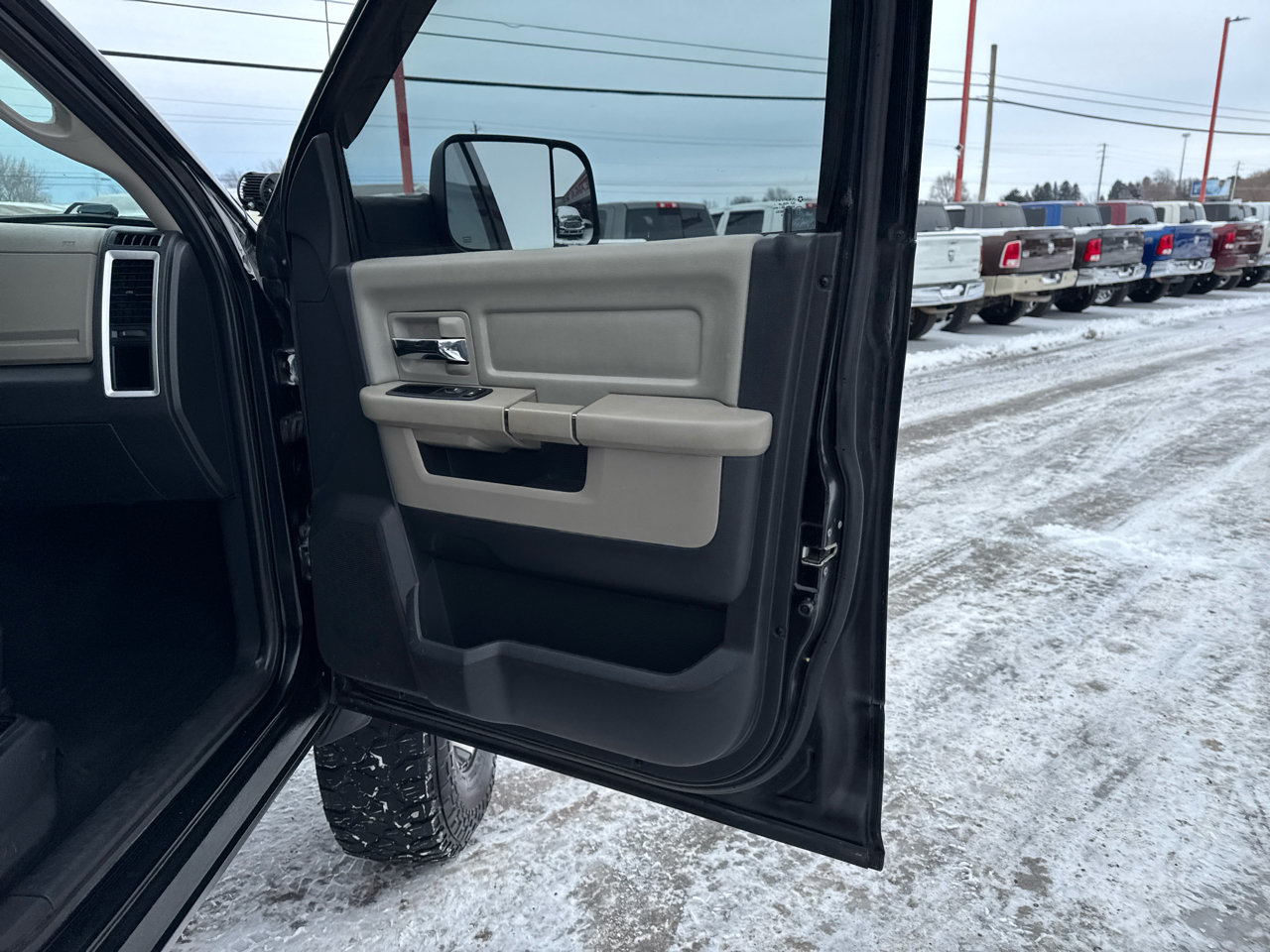 RAM 2500 4WD Crew Cab 149" SLT 2012