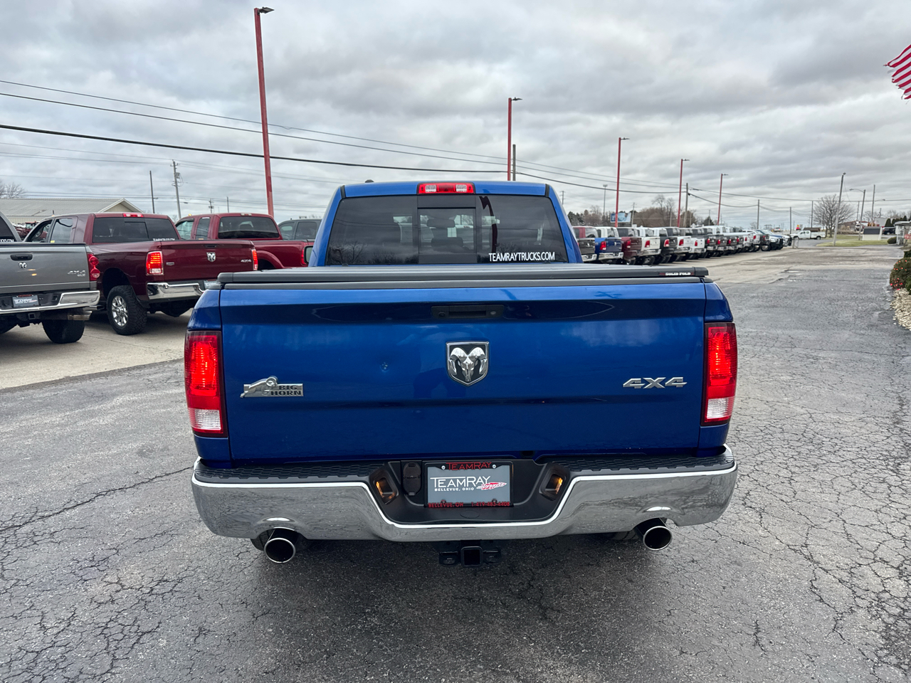 RAM 1500 4WD Quad Cab 140.5" Big Horn 2015