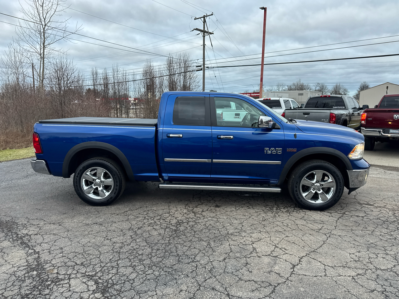 RAM 1500 4WD Quad Cab 140.5" Big Horn 2015