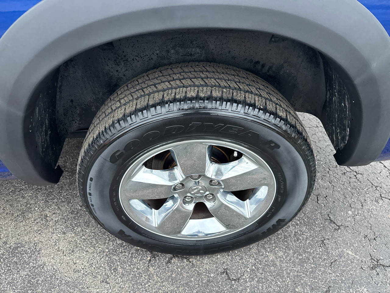 RAM 1500 4WD Quad Cab 140.5" Big Horn 2015