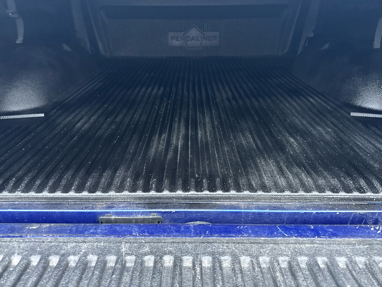 RAM 1500 4WD Quad Cab 140.5" Big Horn 2015