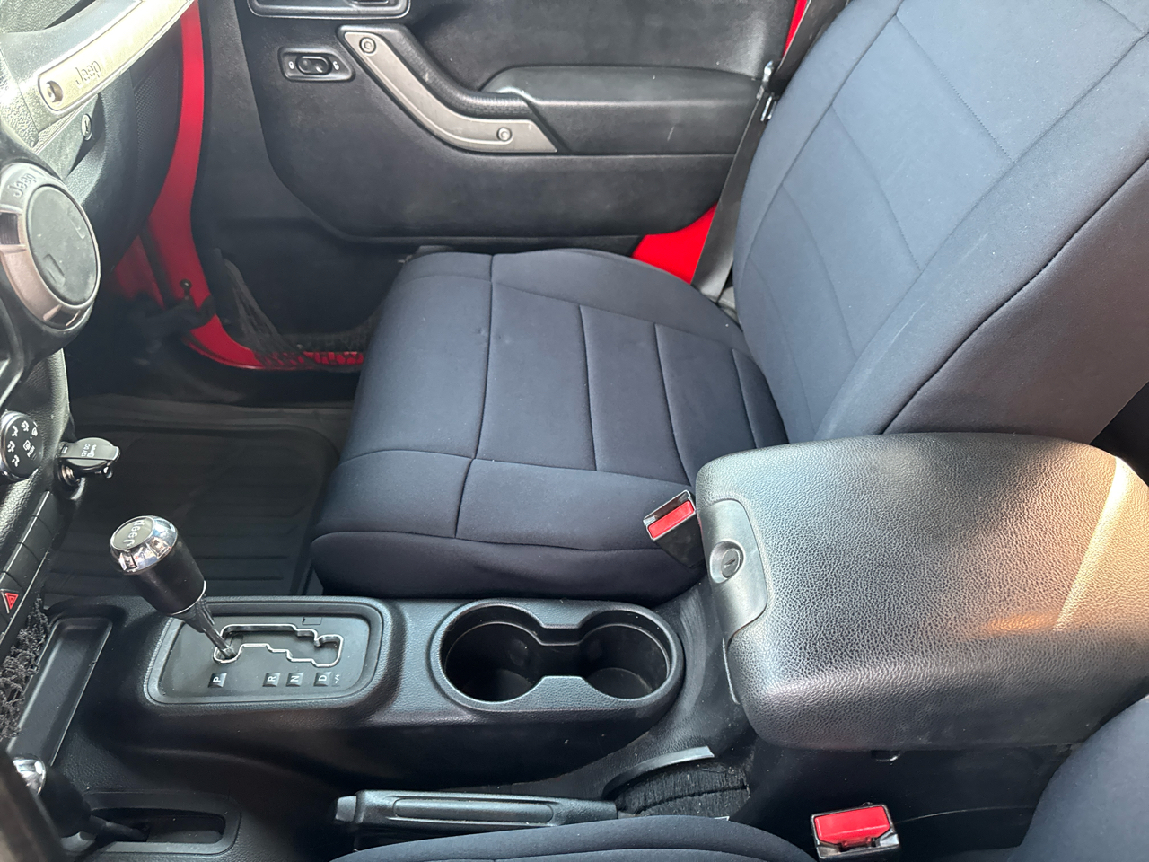 Jeep Wrangler Unlimited 4WD 4dr Sport 2012