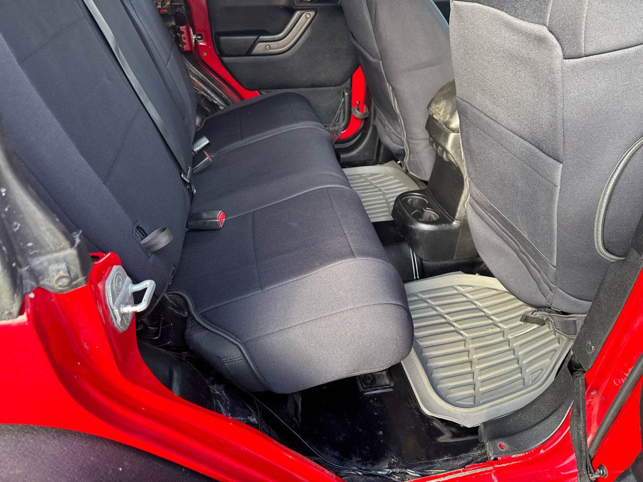 Jeep Wrangler Unlimited 4WD 4dr Sport 2012