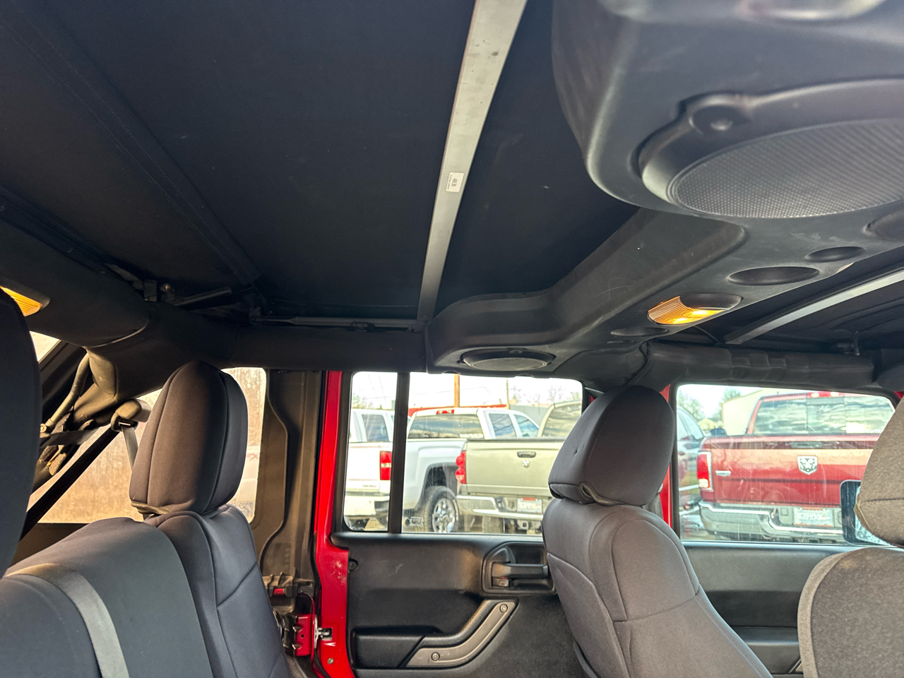 Jeep Wrangler Unlimited 4WD 4dr Sport 2012