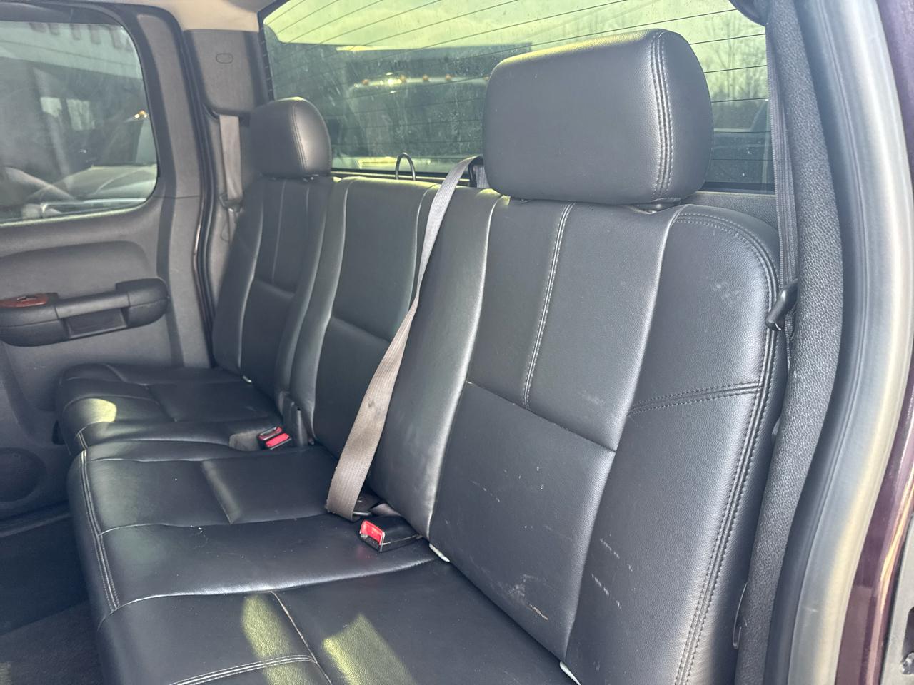 Chevrolet Silverado 2500HD 4WD Ext Cab 143.5" LTZ 2008