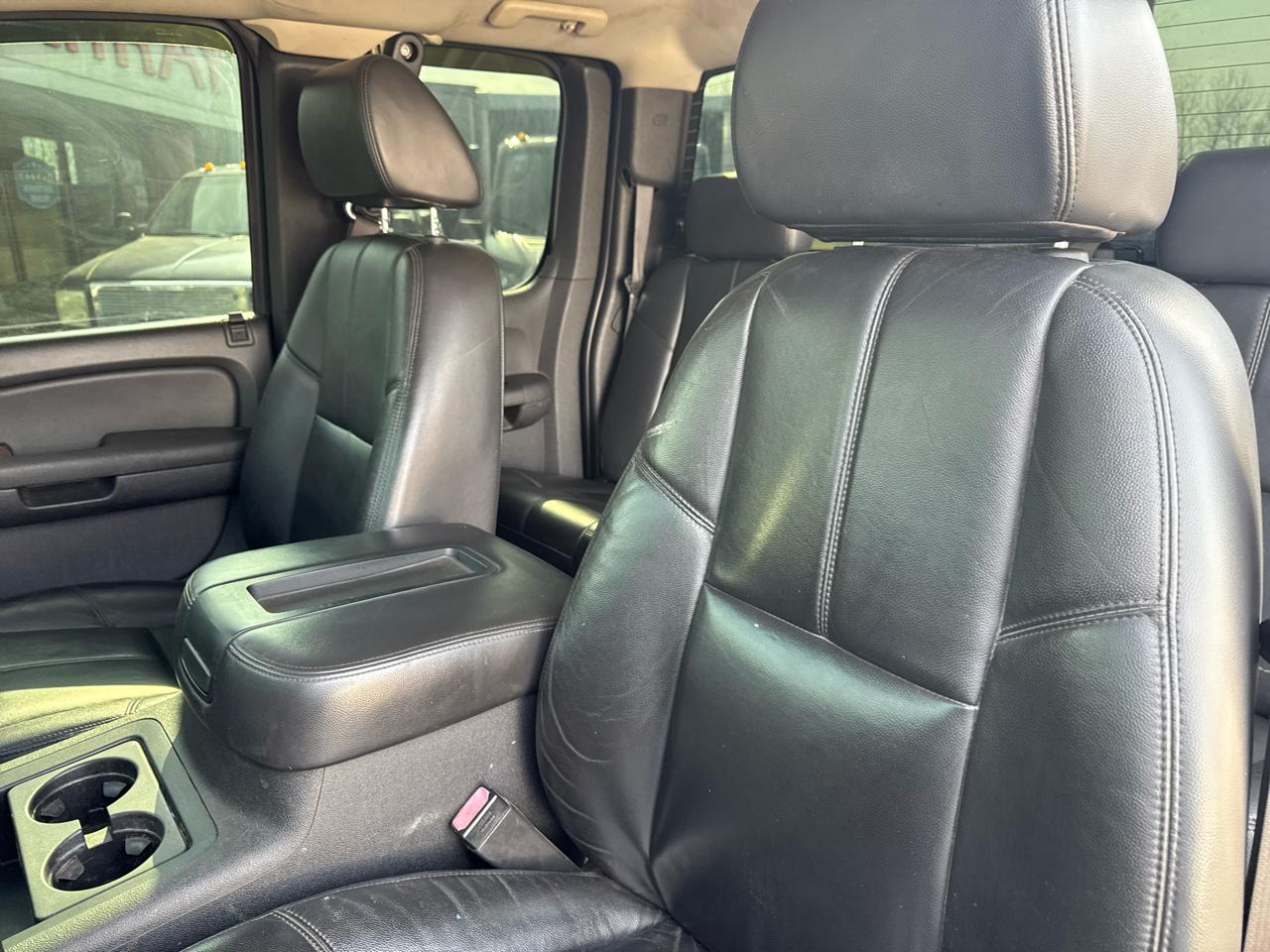 Chevrolet Silverado 2500HD 4WD Ext Cab 143.5" LTZ 2008