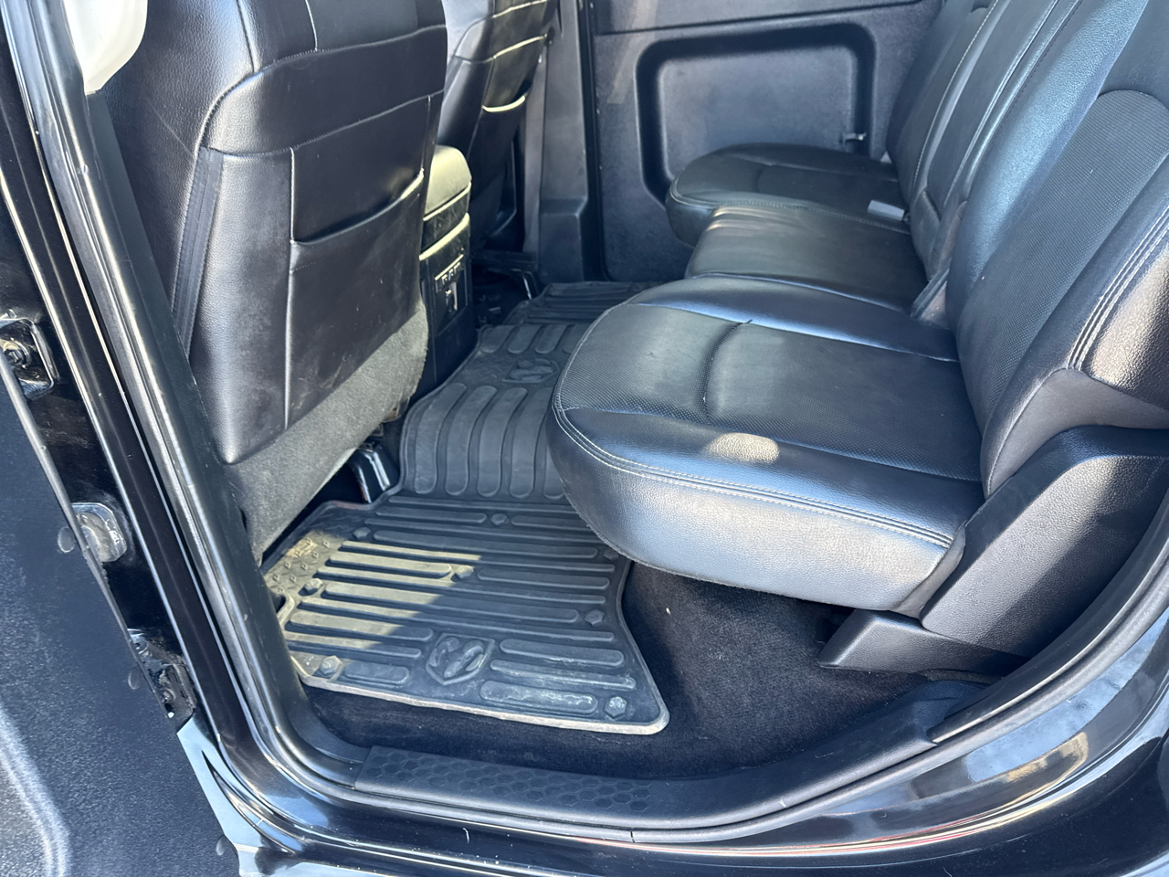 RAM 3500 4WD Crew Cab 169" Laramie 2016