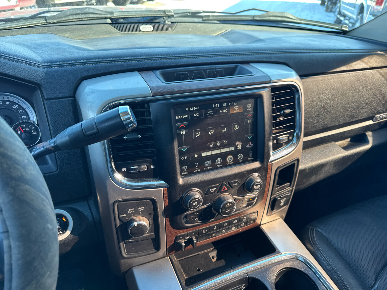 RAM 3500 4WD Crew Cab 169" Laramie 2016