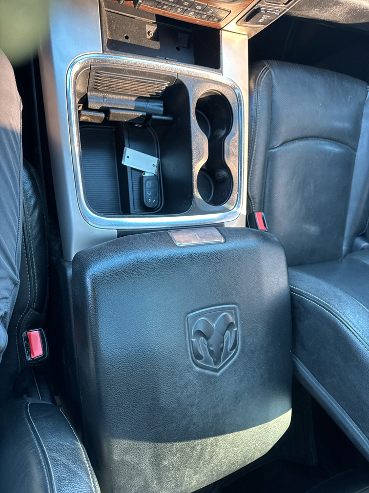 RAM 3500 4WD Crew Cab 169" Laramie 2016