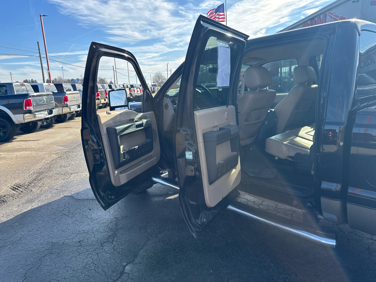 Ford Super Duty F-250 SRW 4WD Crew Cab 156" Lariat 2014