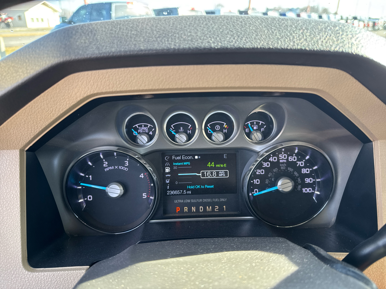 Ford Super Duty F-250 SRW 4WD Crew Cab 156" Lariat 2014