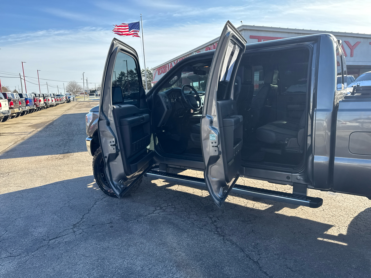 Ford Super Duty F-250 SRW 4WD Crew Cab 156" Lariat 2011