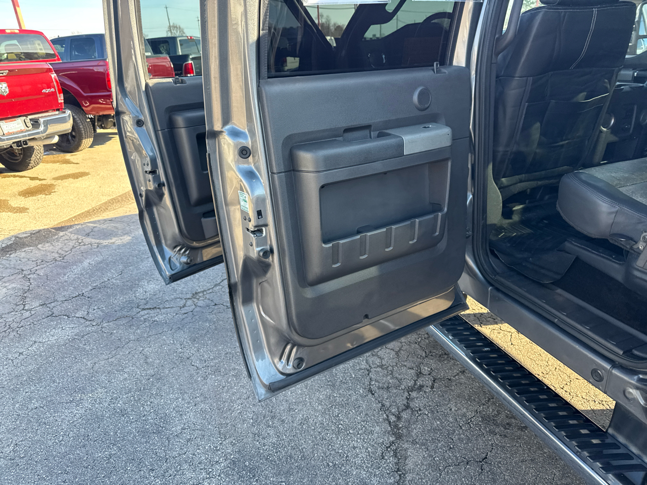 Ford Super Duty F-250 SRW 4WD Crew Cab 156" Lariat 2011