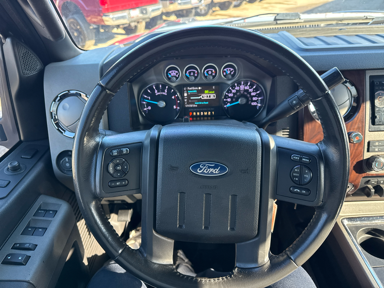 Ford Super Duty F-250 SRW 4WD Crew Cab 156" Lariat 2011