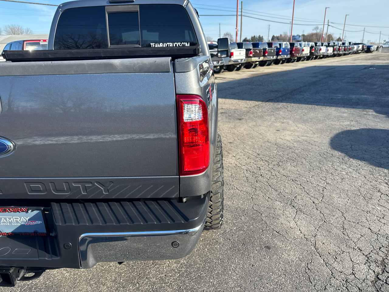 Ford Super Duty F-250 SRW 4WD Crew Cab 156" Lariat 2011