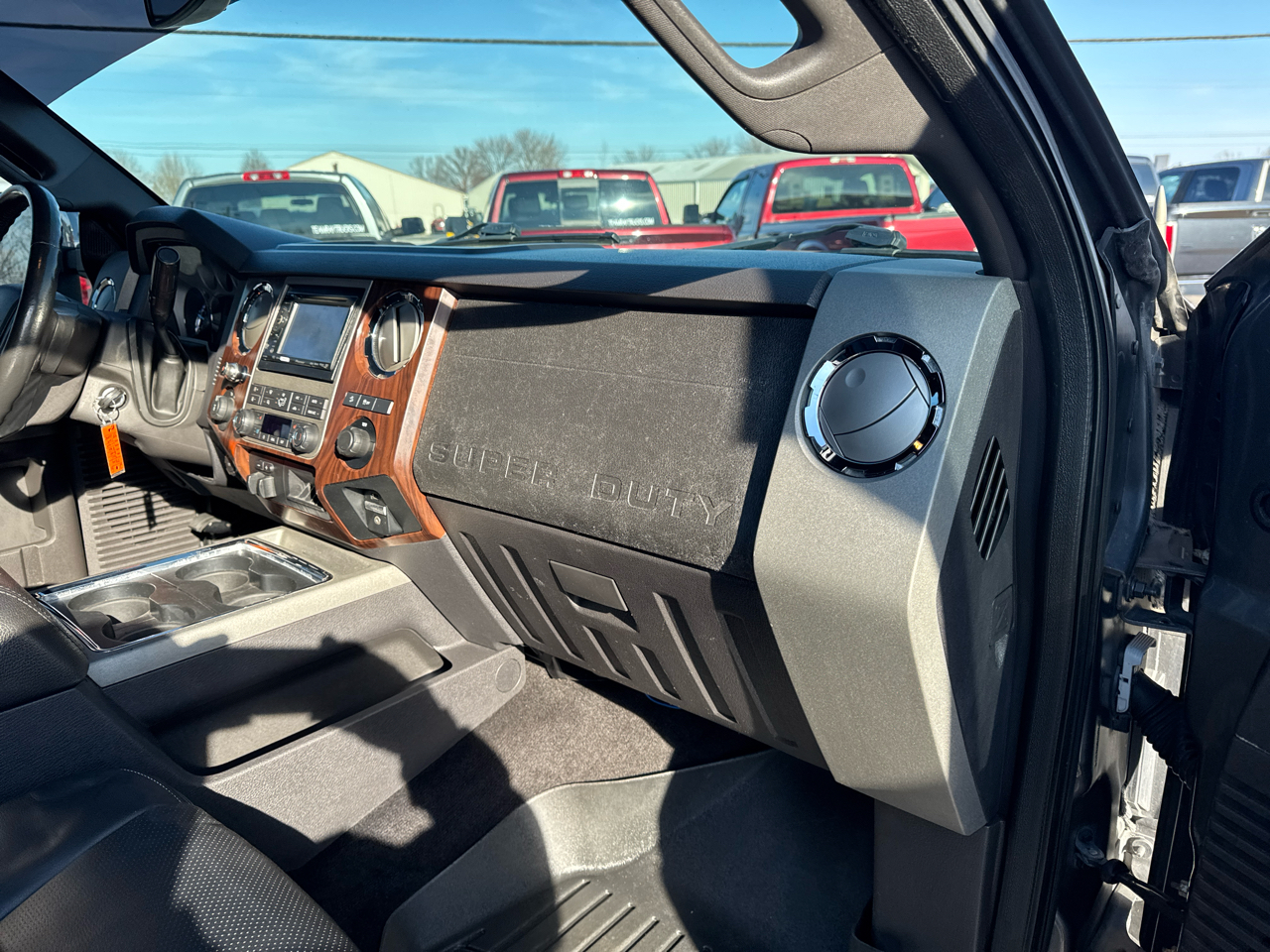 Ford Super Duty F-250 SRW 4WD Crew Cab 156" Lariat 2011