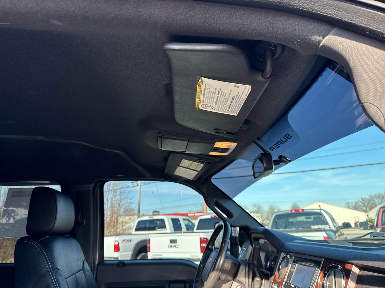 Ford Super Duty F-250 SRW 4WD Crew Cab 156" Lariat 2011