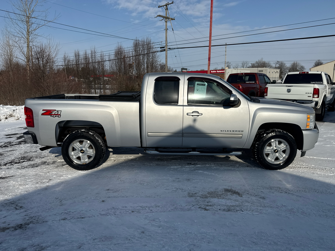 Chevrolet Silverado 1500 4WD Ext Cab 143.5" LT 2012