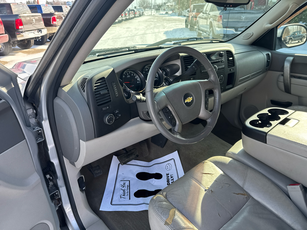 Chevrolet Silverado 1500 4WD Ext Cab 143.5" LT 2012