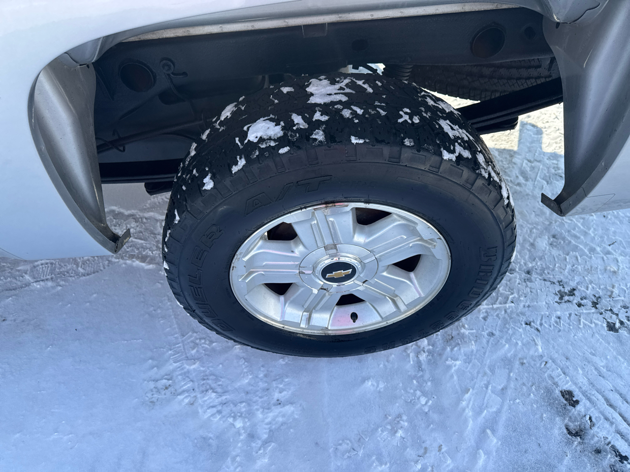 Chevrolet Silverado 1500 4WD Ext Cab 143.5" LT 2012