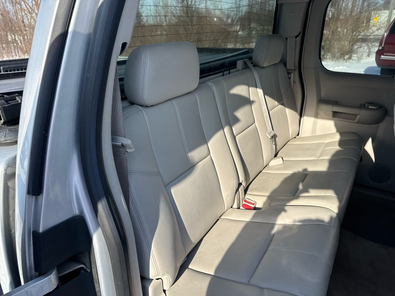 Chevrolet Silverado 1500 4WD Ext Cab 143.5" LT 2012