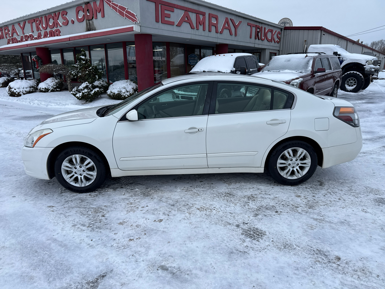 Nissan Altima 4dr Sdn I4 CVT 2.5 S 2012