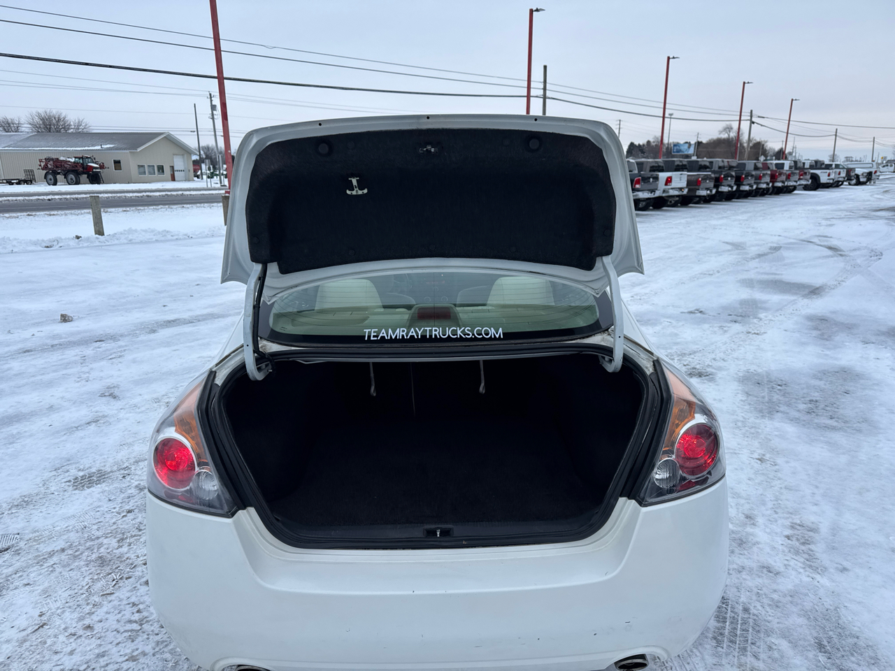 Nissan Altima 4dr Sdn I4 CVT 2.5 S 2012