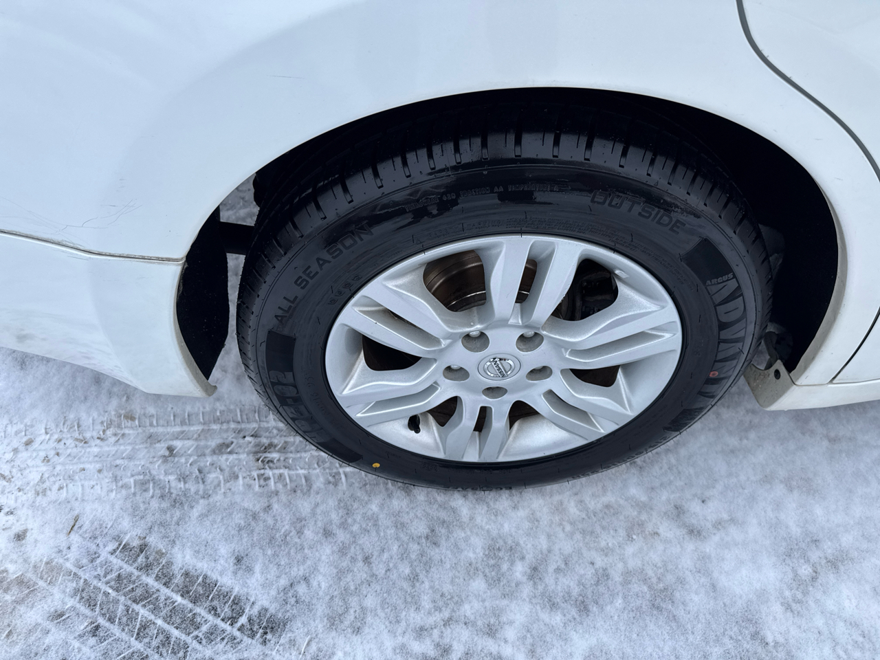 Nissan Altima 4dr Sdn I4 CVT 2.5 S 2012