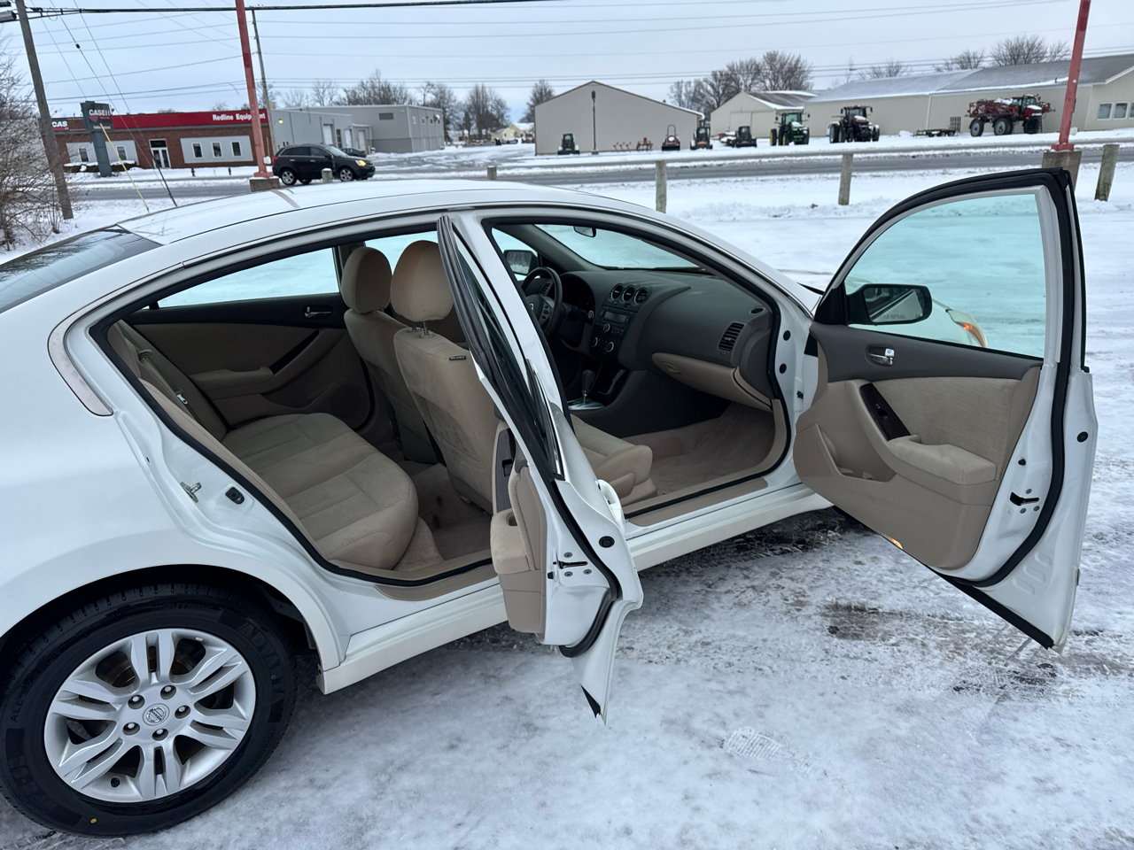 Nissan Altima 4dr Sdn I4 CVT 2.5 S 2012