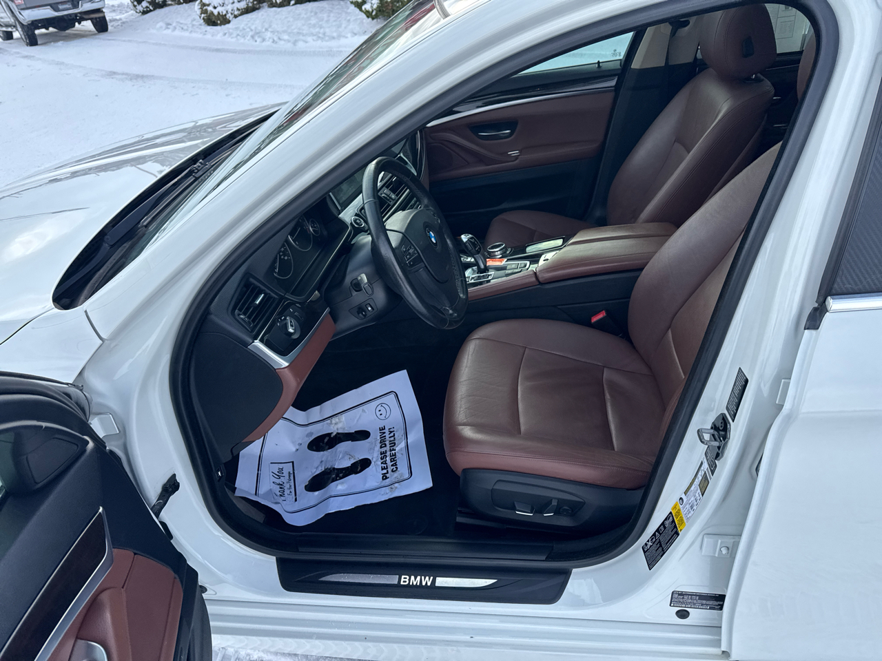 BMW 5 Series 4dr Sdn 528i xDrive AWD 2014