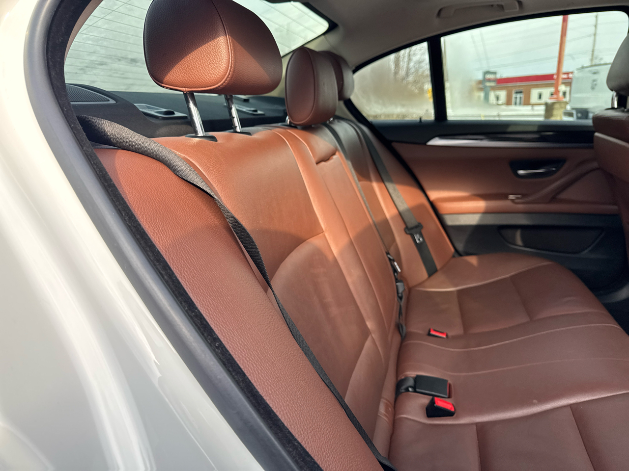 BMW 5 Series 4dr Sdn 528i xDrive AWD 2014