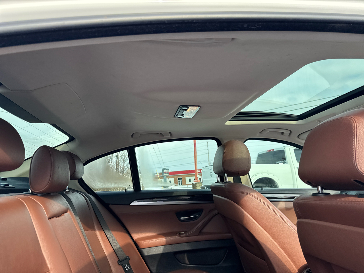 BMW 5 Series 4dr Sdn 528i xDrive AWD 2014