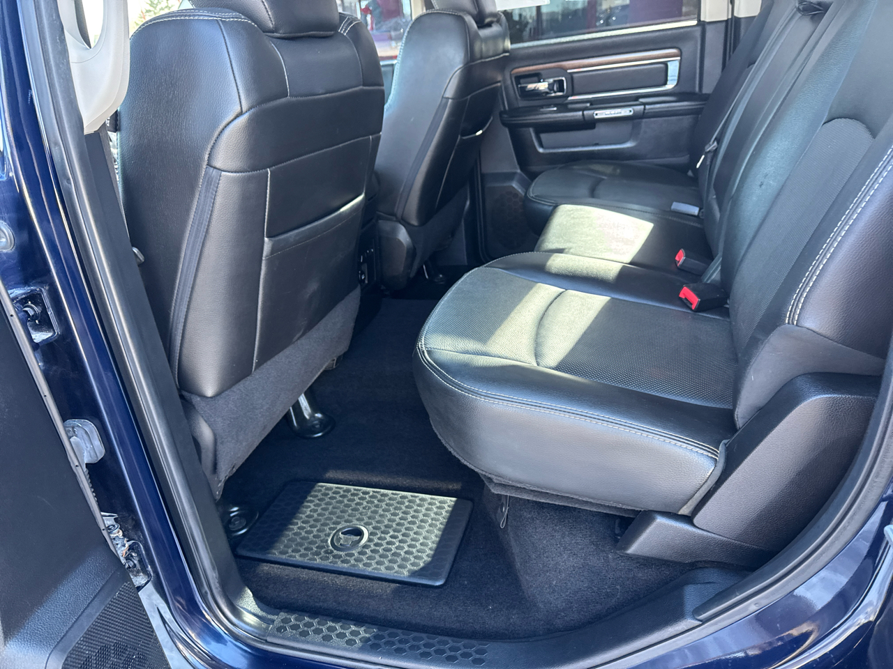 RAM 2500 4WD Crew Cab 149" Laramie 2014