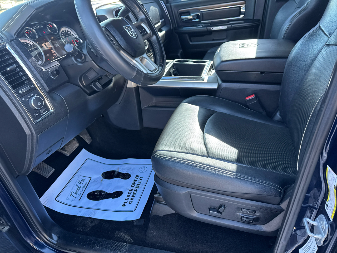 RAM 2500 4WD Crew Cab 149" Laramie 2014