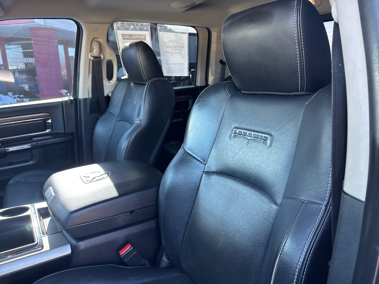 RAM 2500 4WD Crew Cab 149" Laramie 2014