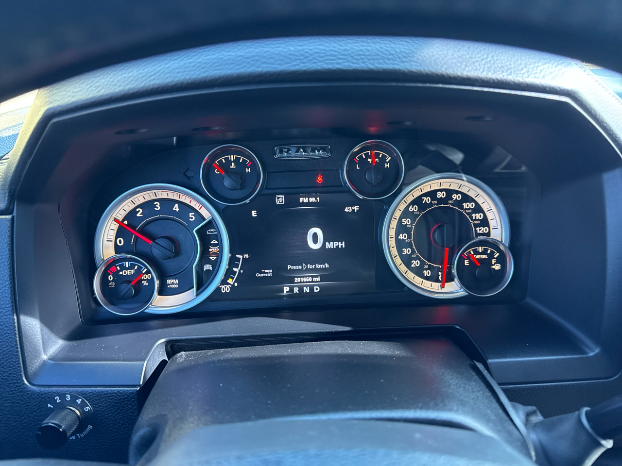 RAM 2500 4WD Crew Cab 149" Laramie 2014