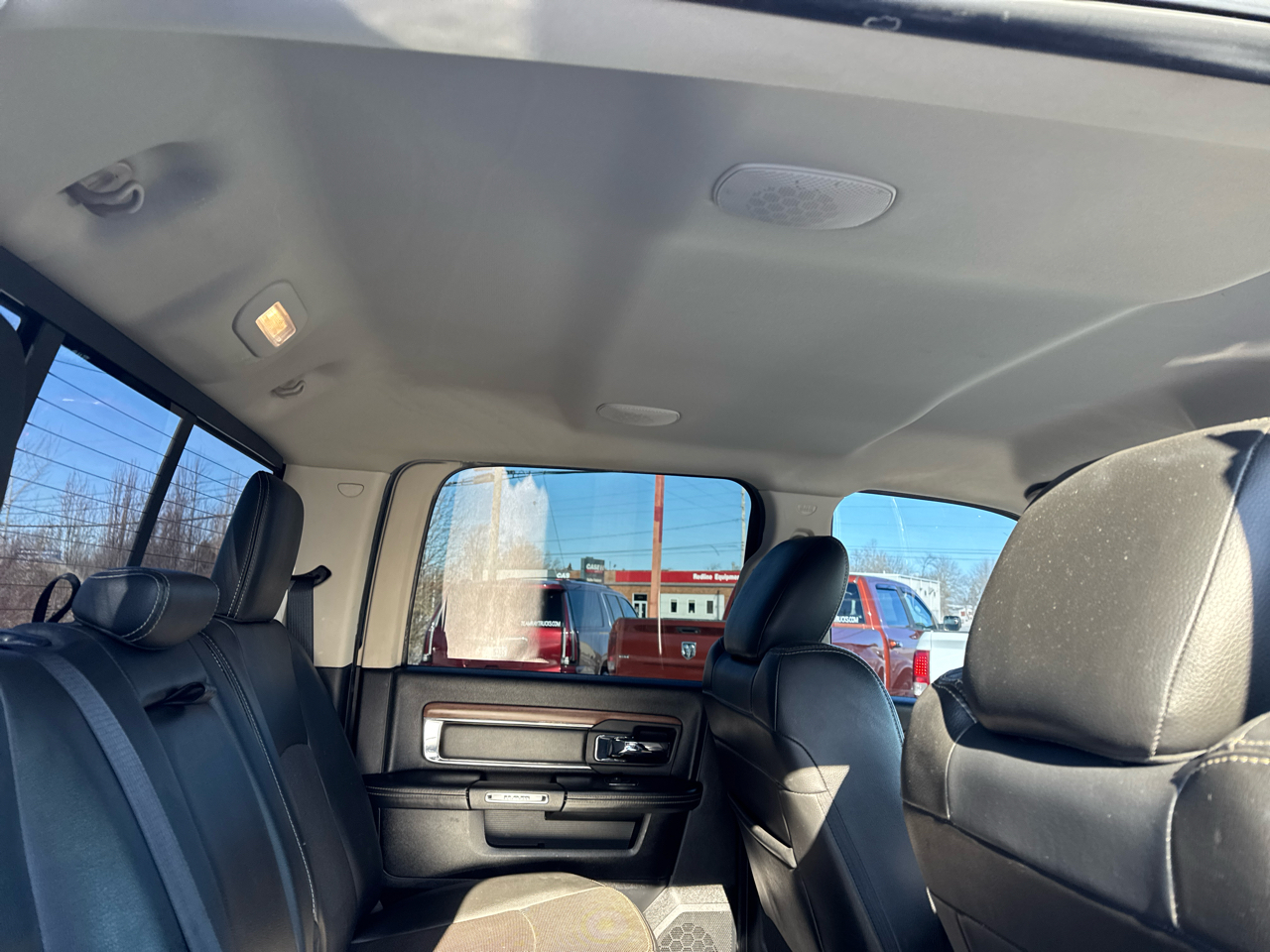 RAM 2500 4WD Crew Cab 149" Laramie 2014