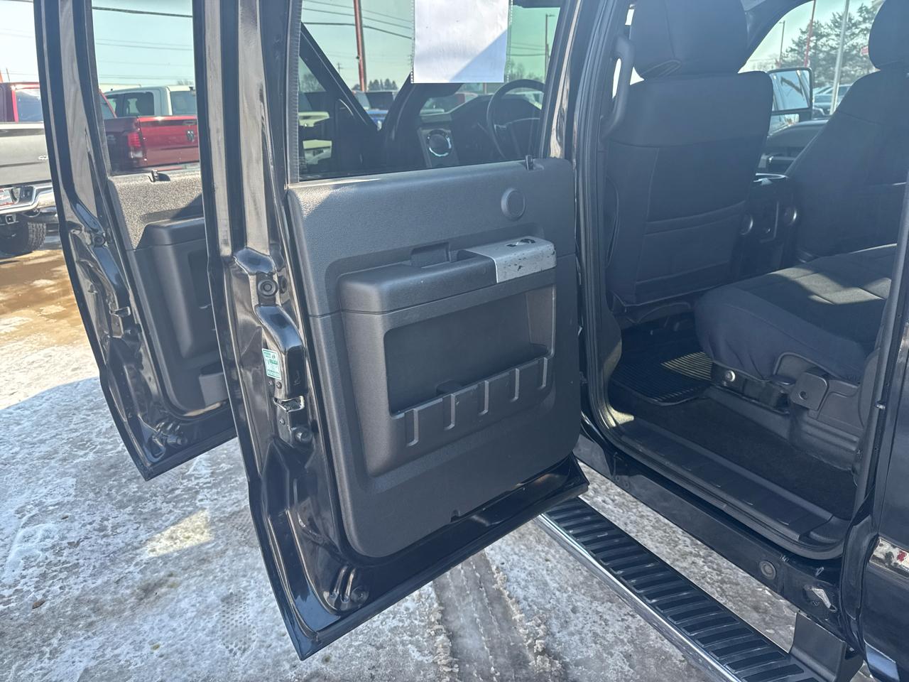 Ford Super Duty F-350 SRW 4WD Crew Cab 156" Lariat 2014