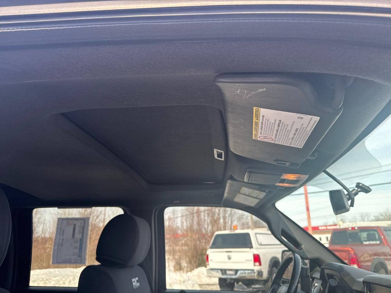 Ford Super Duty F-350 SRW 4WD Crew Cab 156" Lariat 2014